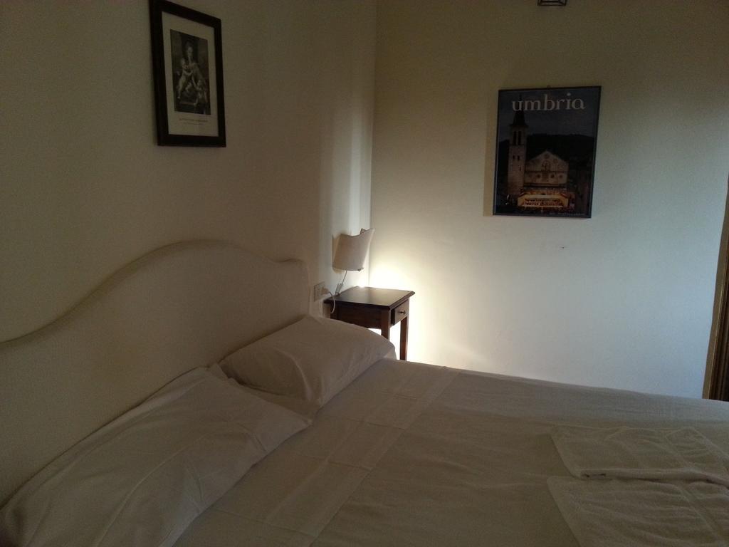 Locanda Spirito Divino Bevagna Værelse billede